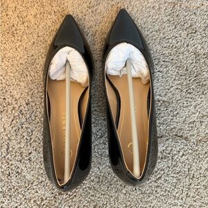 Journee Collection Black Patent Pointed Toe Flats